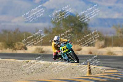 media/Jan-10-2025-CVMA Friday Practice (Fri) [[489e0da257]]/Group 4 and Trackday/Session 5 (Turn 7)/